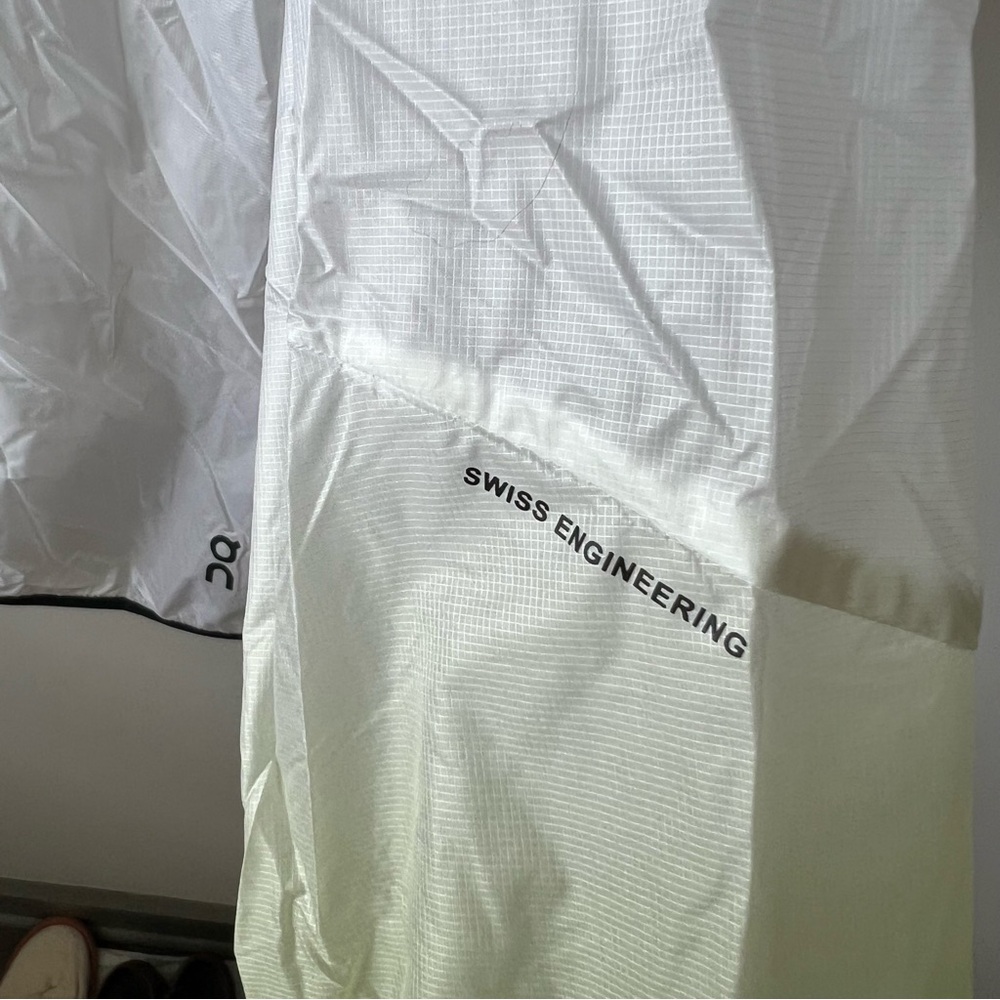 On Running Zero Jacket - image 4